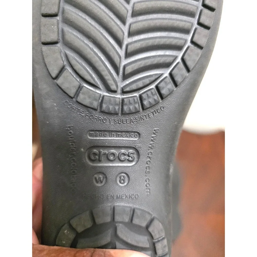 Crocs Women's Black Flats Sandals Size 8‎ Slip-On Lightweight Comfortable Casual